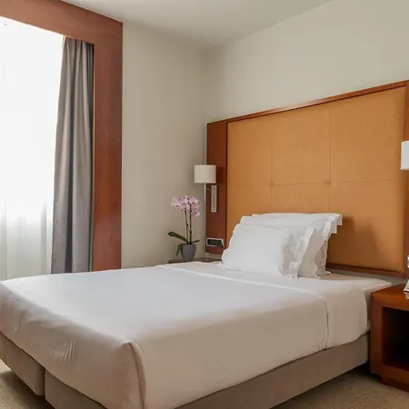 Ξενοδοχείο Dom Carlos Liberty 3*