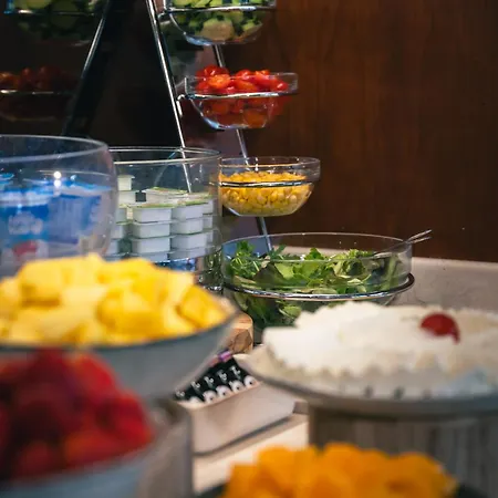 ドム カルロス リバティ リスボン