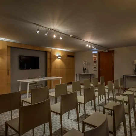 酒店 多姆卡洛斯自由酒店